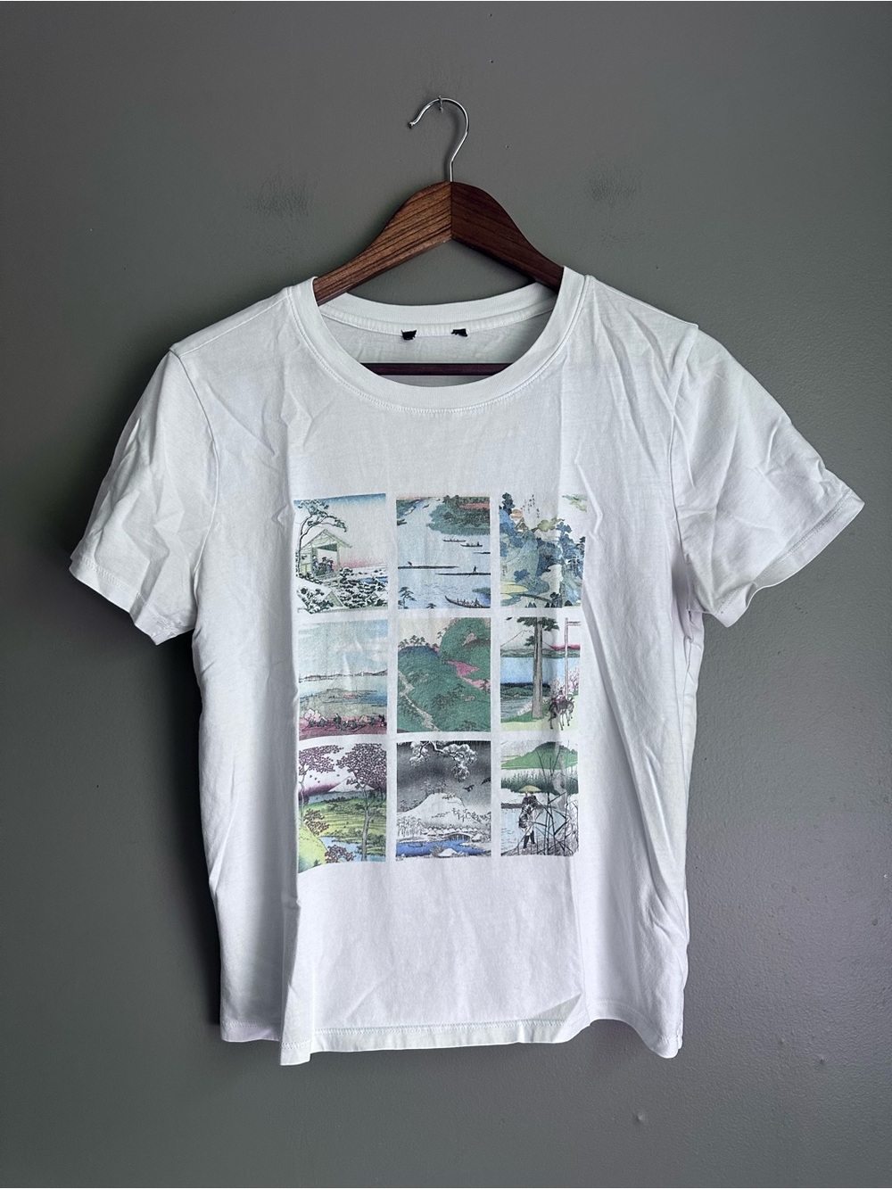 Forever21 Short Sleeve Relaxed Fit Graphic T-Shirt